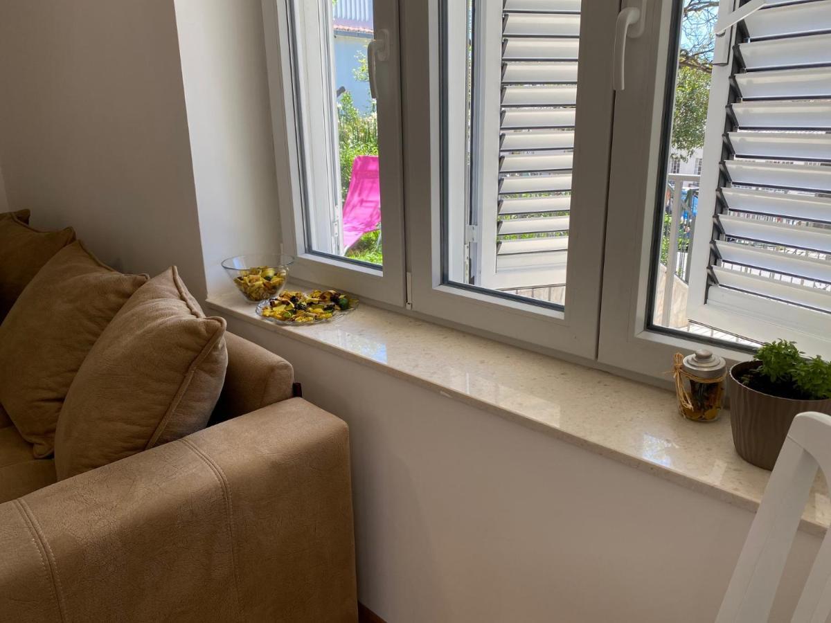 Napjacu With Own Parking And Garden Appartement Herceg Novi Buitenkant foto