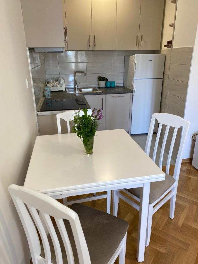 Napjacu With Own Parking And Garden Appartement Herceg Novi Buitenkant foto
